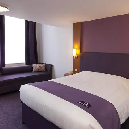 Premier Inn London Twickenham Stadium-3